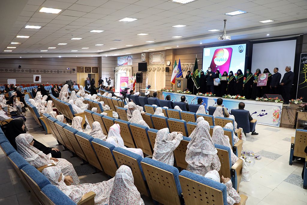 جشن تکلیف ۴۱۰ "دختر ماه" در چهارمحال و بختیاری
