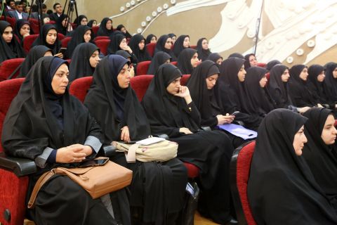 مراسم تجلیل از پذیرفته‌شدگان برتر دانشگاه فرهنگیان  1403/02/16 