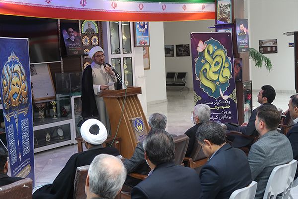 تجليل از بانوان امدادگر كميته امداد استان اردبيل