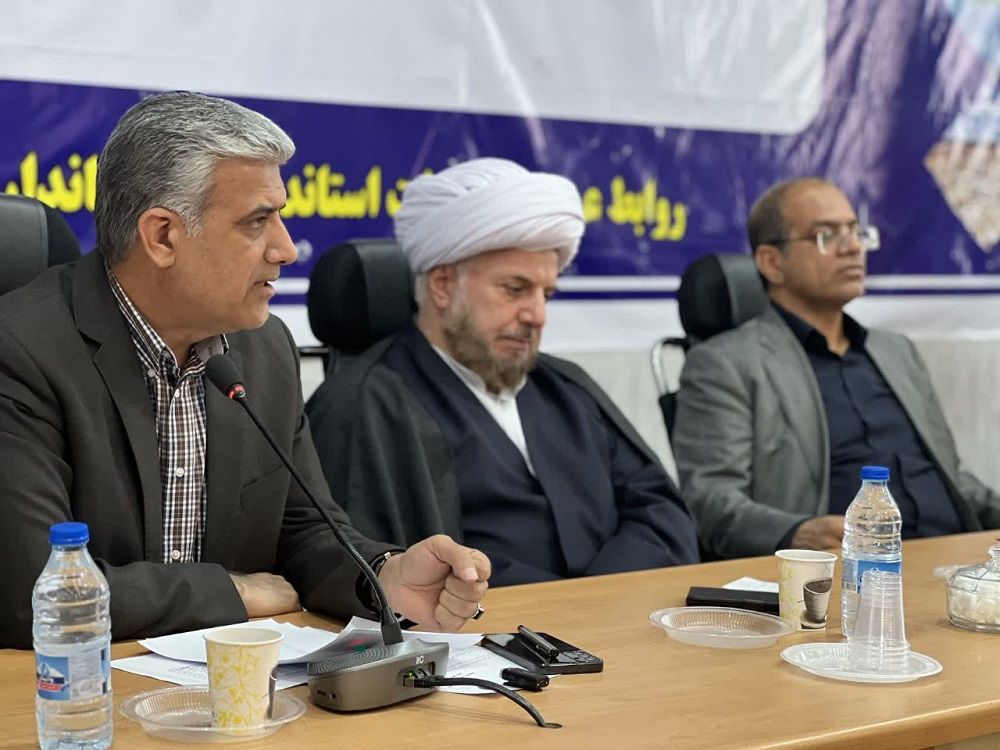 حضور رئیس هیئت امنای کمیته امداد در شورای اداری فرمانداری زابل