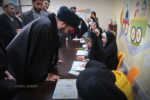 گزارش تصویری بازدید امام جمعه اردبیل از کانون فرهنگی تربیتی الغدیر1403/12/17