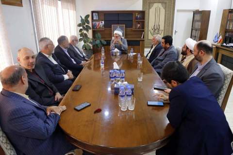 دیدار رئیس کمیته امداد با نماینده ولی فقیه در موسسه و مدیر مسول روزنامه اطلاعات1404/08/07