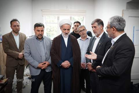 گزارش تصویری توزیع گوشت قربانی میان نیازمندان با حضور رئیس‌کل دادگستری اردبیل1405/03/05