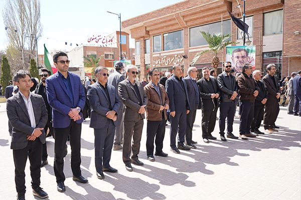 حضور امدادگران بسیجی کمیته امداد اردبیل در مراسم اربعین رهبر شهید انقلاب