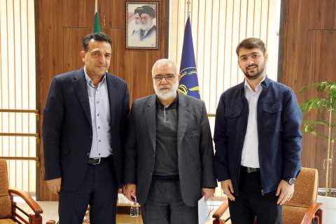 دیدار رئیس کمیته امداد با نمایندگان مجلس شورای اسلامی1404/09/10