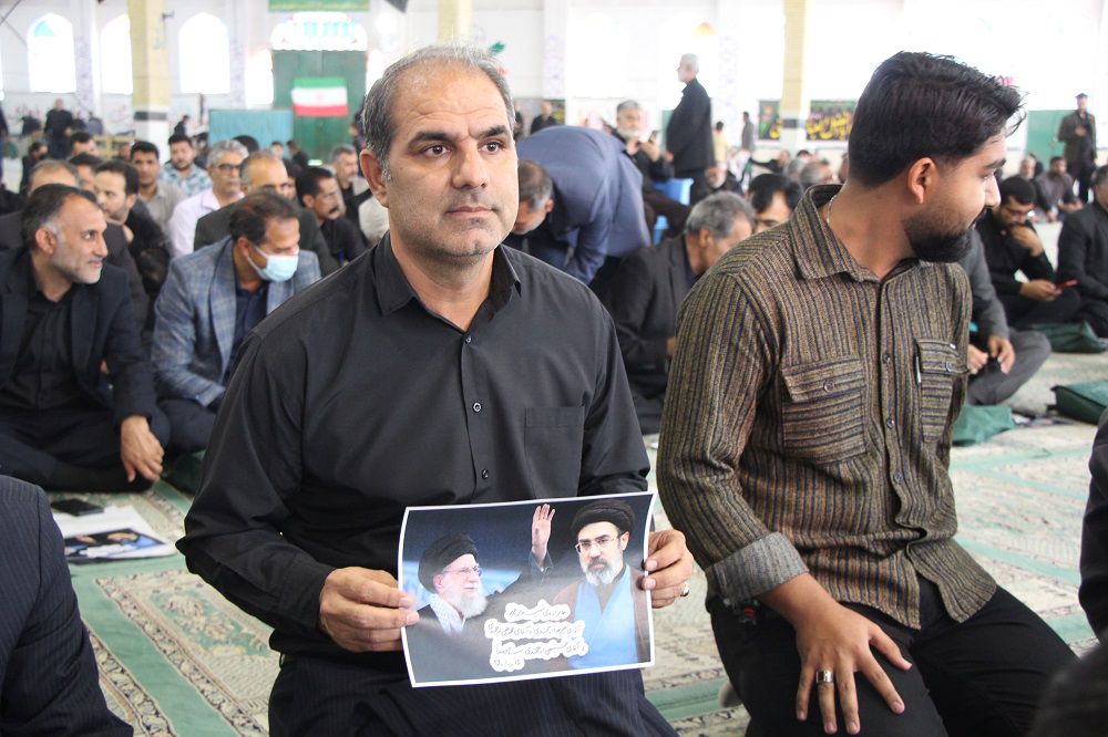 امدادگران کمیته امداد سیستان‌وبلوچستان با رهبر جدید انقلاب بیعت کردند