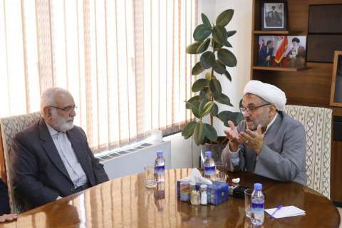 دیدار رئیس کمیته امداد با نماینده ولی فقیه در موسسه و مدیر مسول روزنامه اطلاعات1404/08/07