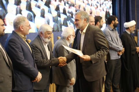 مراسم تجلیل از دانش‌آموزان پذیرفته شده در مدارس (سمپاد) و نمونه دولتی - مشهد مقدس  1403/06/16