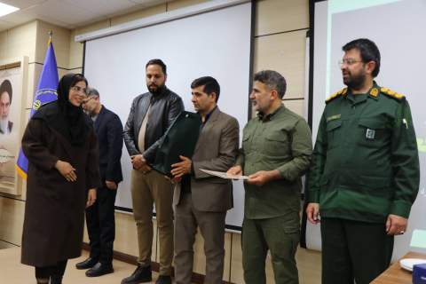 گزارش تصویری- آیین تجلیل از گروه های جهادی همکار و فعال کمیته امداد خراسان شمالی-  23  آذر ماه 1404 
