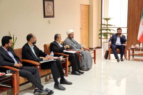 دیدار رئیس کمیته امداد با نماینده شهرکرد 1404/07/27