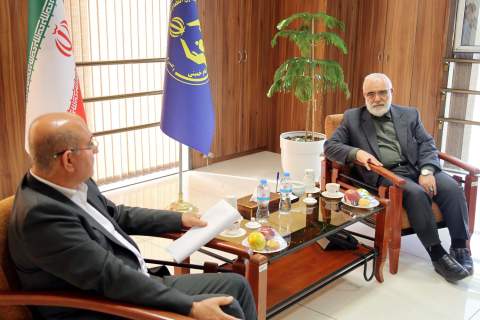 دیدار رئیس کمیته امداد با نمایندگان مجلس1404/08/12