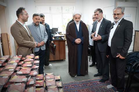 گزارش تصویری توزیع گوشت قربانی میان نیازمندان با حضور رئیس‌کل دادگستری اردبیل1405/03/05