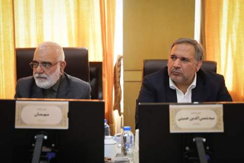 نشست رئیس کمیسیون اقتصادی با اعضای شورای مرکزی زکات1404/08/13