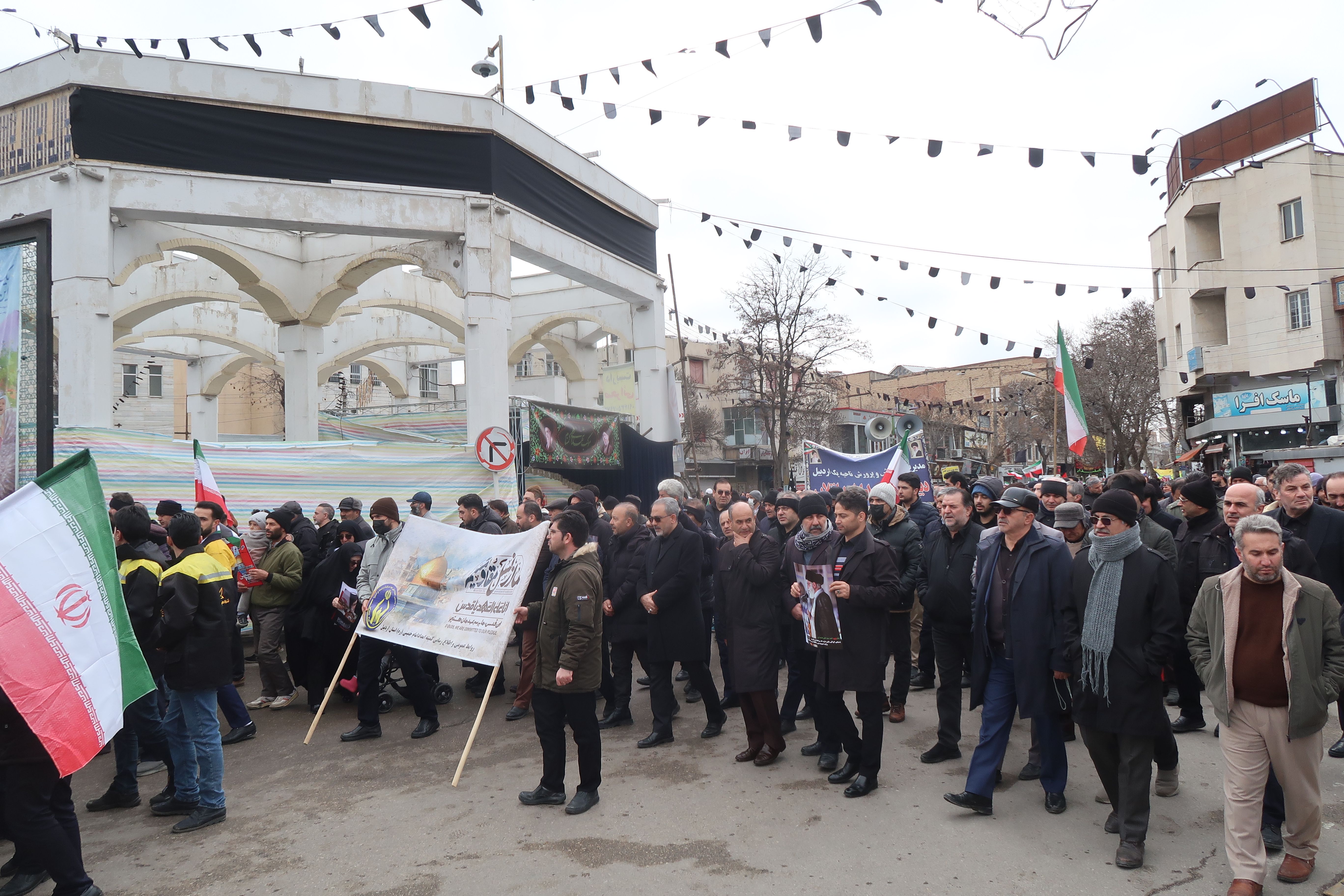 حضور پرشور امدادگران کمیته امداد استان اردبیل در راهپیمایی روز جهانی قدس