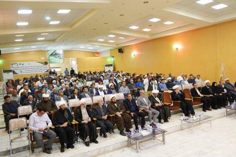گزارش تصویری تجلیل از زکات‌دهندگان برتر شهرستان پارس‌آباد1405/03/16