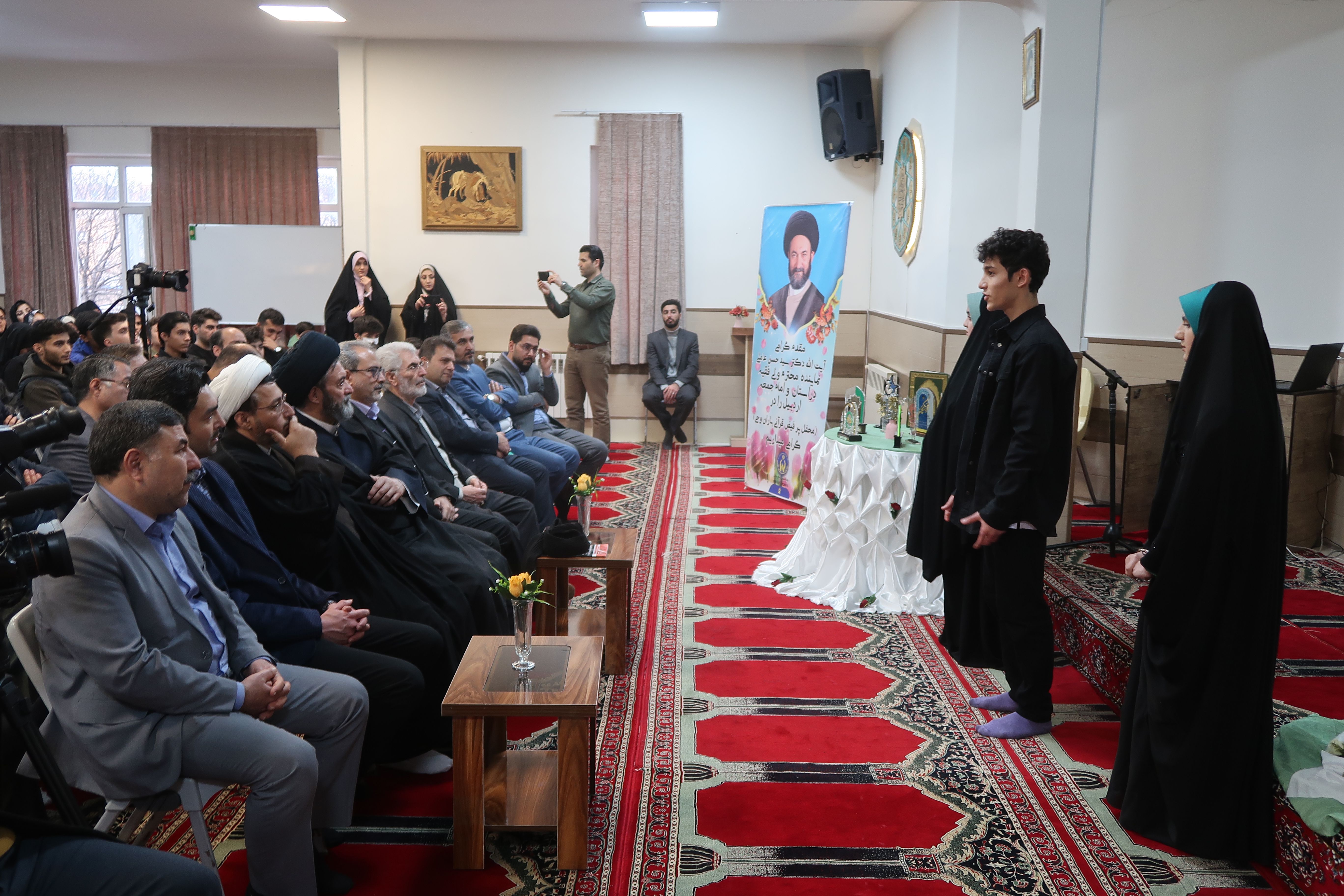 بازدید امام جمعه اردبیل از کانون فرهنگی تربیتی الغدیر