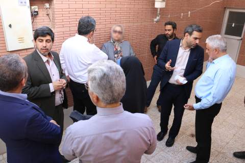 بازدید از طرح های اشتغال مددجویی در زمینه نیروگاه های خورشیدی